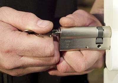 Super Locksmith Services Newport, KY 859-818-0006 Super Locksmith Services Newport, KY 859-818-0006 - 29-10